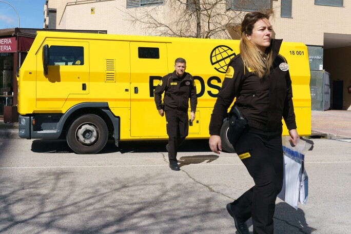 Sicherheitsmitarbeiter (m/w/d) als Fahrer (m/w/d) im Geld-und Werttransport, 2. Bild